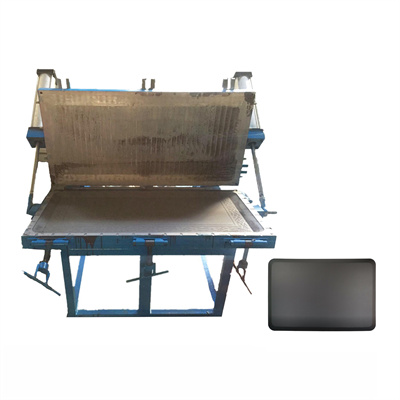 Prodhuesi Kinez Makinë shkumëzimi i paneleve sanduiç PU poliuretani me presion të lartë / Makinë për bërjen e paneleve PU